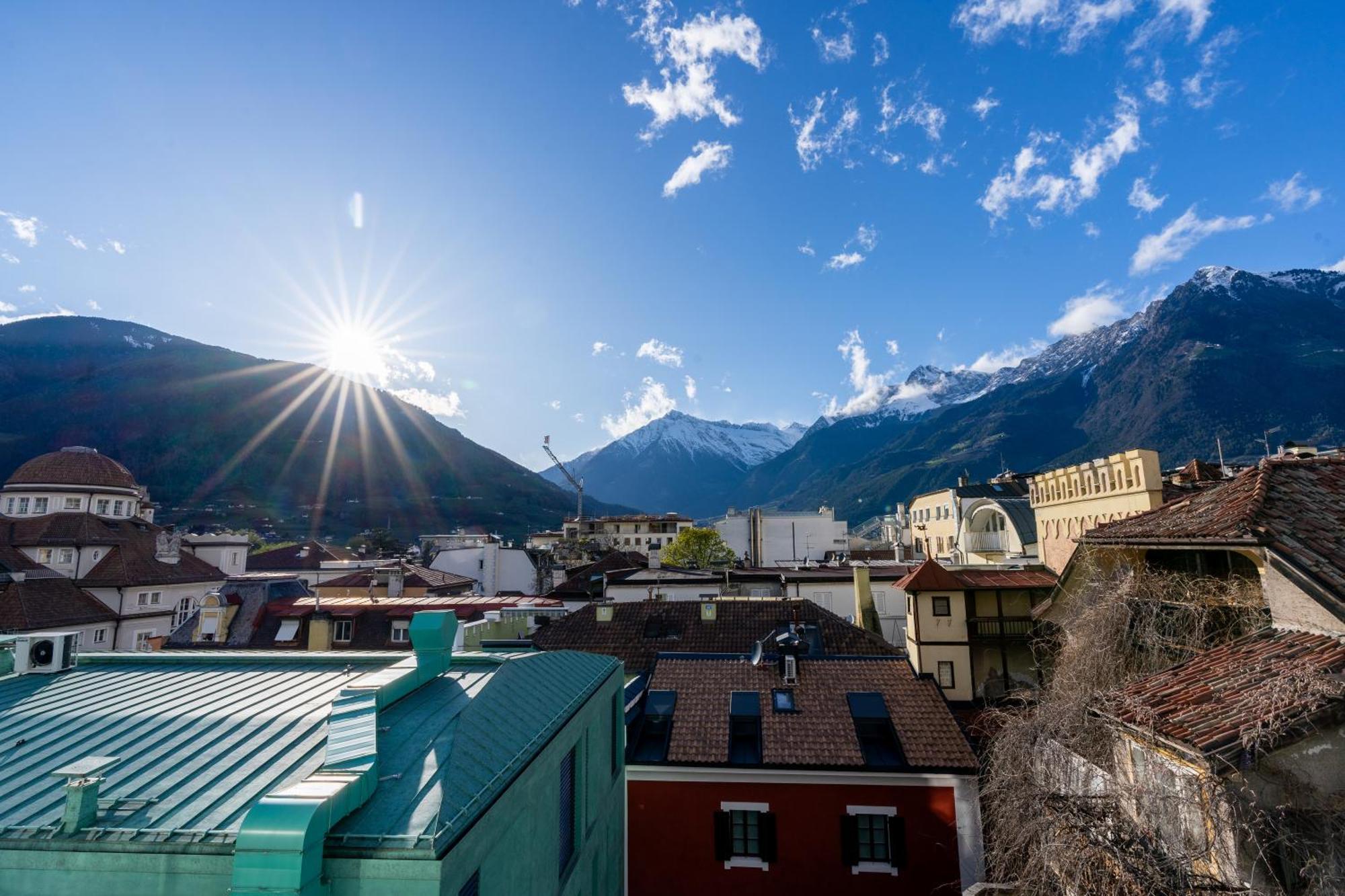 Ausblick Kleinjuwel Mit Panoramablick + Garage Apartment Merano Exterior foto