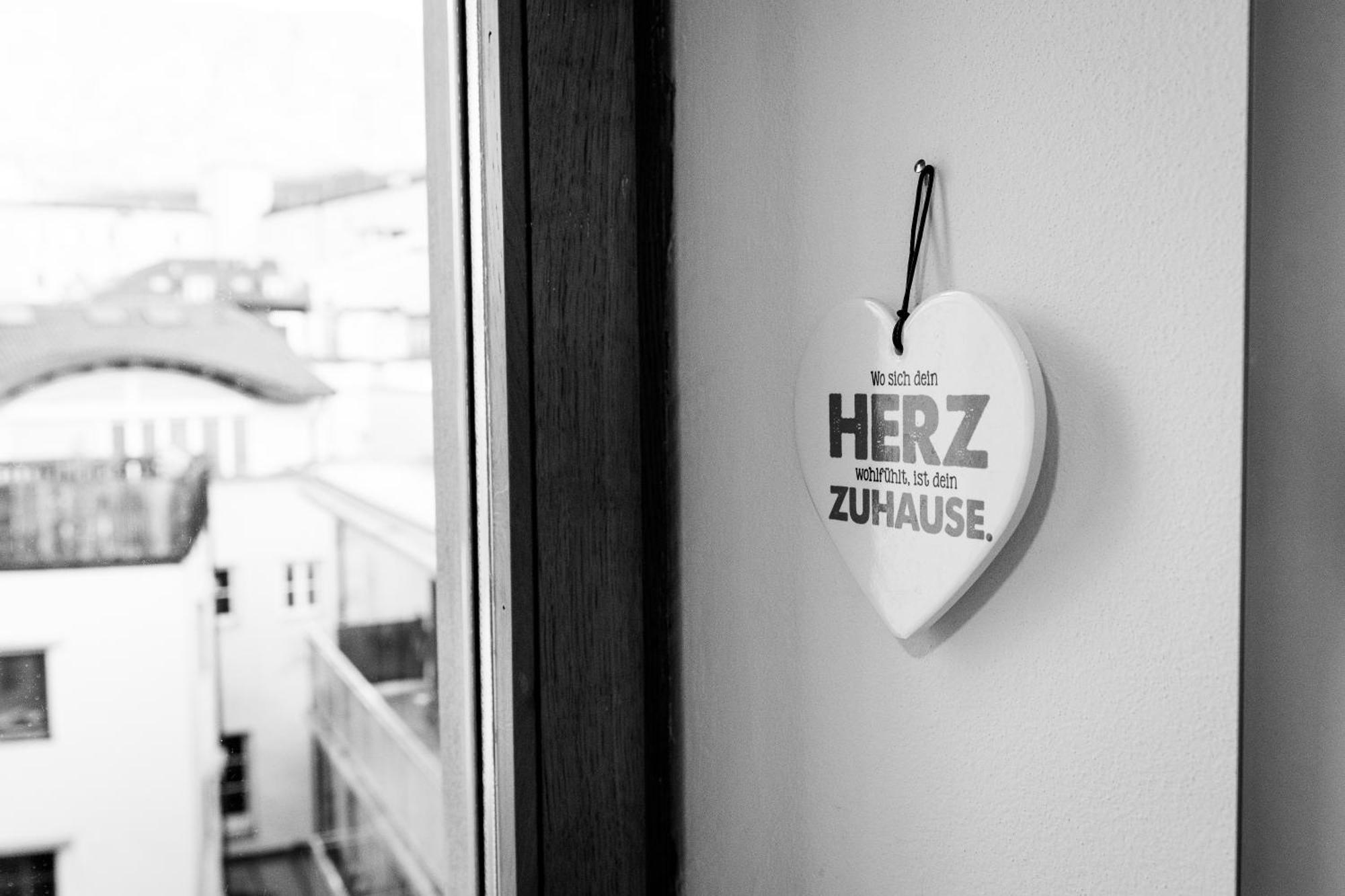 Ausblick Kleinjuwel Mit Panoramablick + Garage Apartment Merano Exterior foto